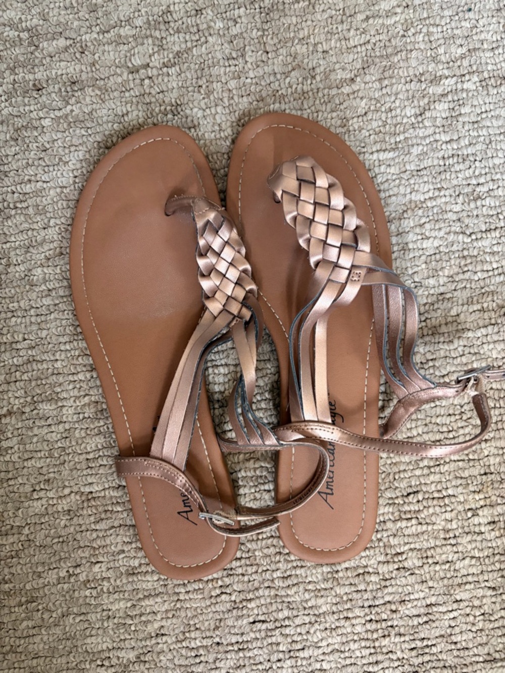 American Eagle rose gold sandals 🤎✨